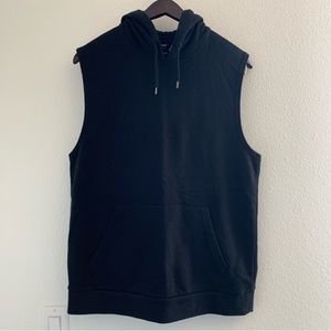 TOPMAN SLEEVELESS HOODIE.